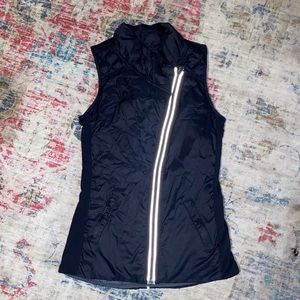 Lululemon Athletica down like winter vest BLACK size 4 reversible